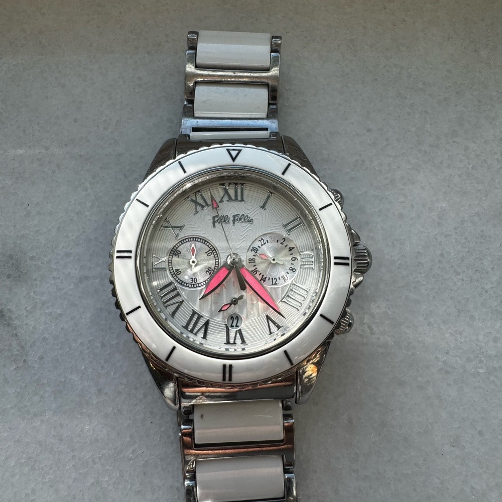 Folli Follie Silver & White Ceramic Watch – Pink Accent Details, Chic & Modern